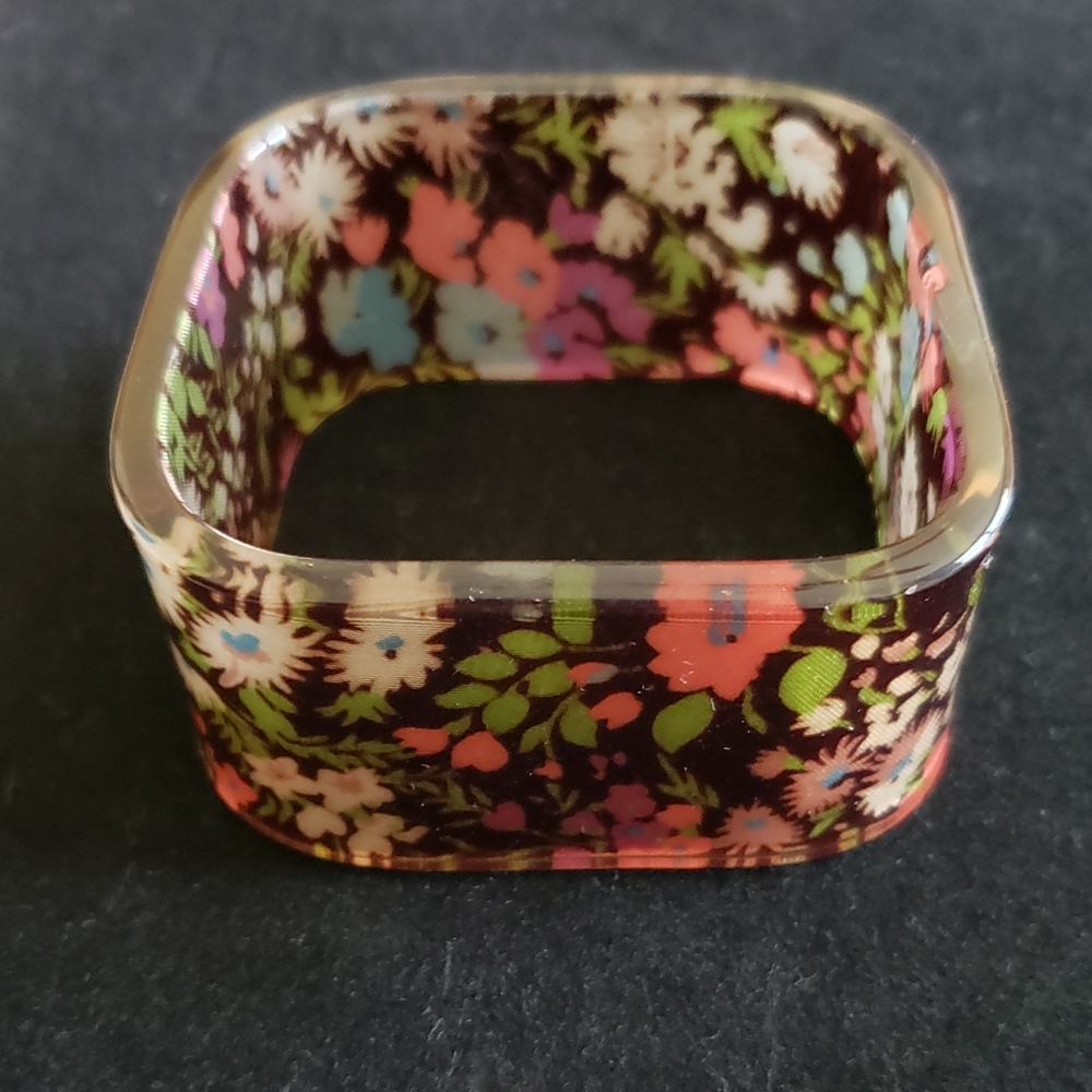 Floral Patterned Square Bracelet